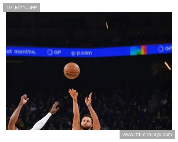 库里再中超远三分，勇士锁定结局