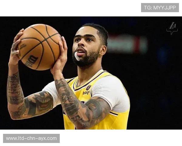 拉塞尔外线找回手感,湖人反攻愈发顺畅 拉塞尔外线找回手感,湖人反攻愈发顺畅